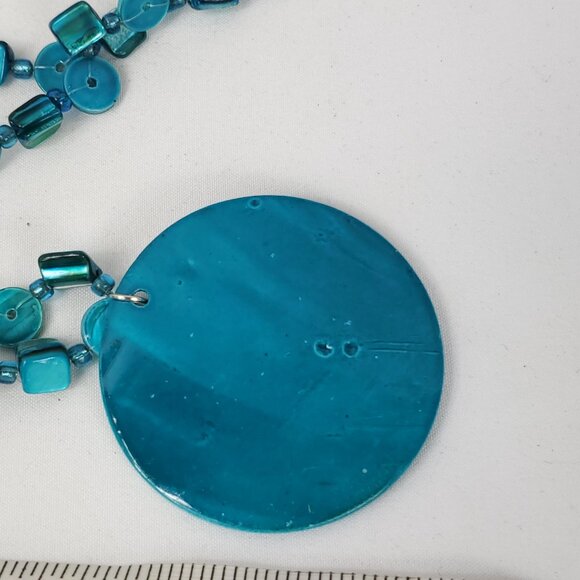 Lane Bryant Beautiful Blue Round Pendant Dyed Shell Design 2 Strand Necklace NWT - Picture 6 of 9